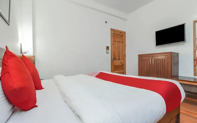 OYO 13410 Hotel Sunflower