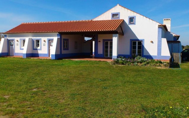 Villa With 5 Bedrooms in Cabo Sardão, With Private Pool, Enclosed Garden and Wifi - 13 km From the Beach