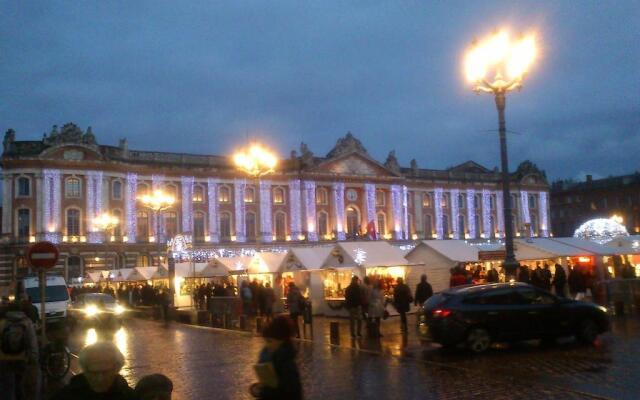 Les Toits du Capitole