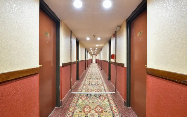 Grand Prairie Hotel