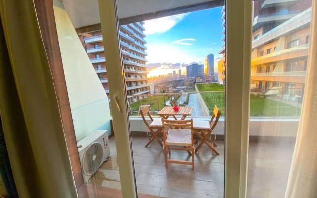 Modern 1+1 Apartment (with terrace) - Core Living