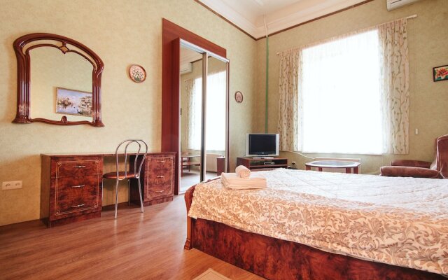 Rent Express Chervony 11