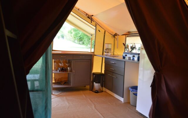 Camping Le Petit Lion - Tente Safari