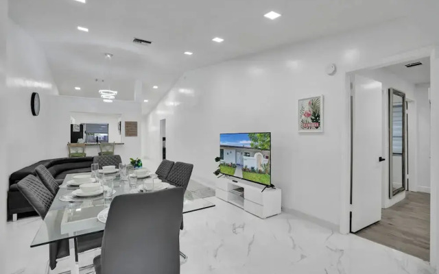 The Lake House in Fort Lauderdale