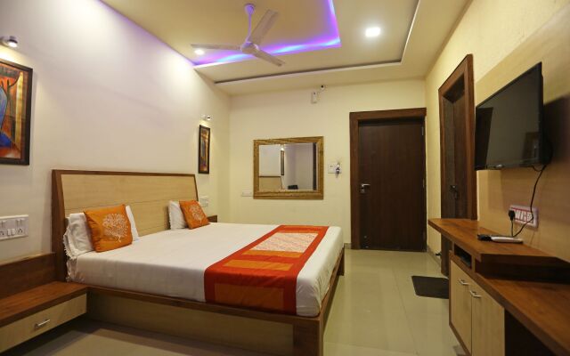 OYO 6557 Hotel Kaka Inn