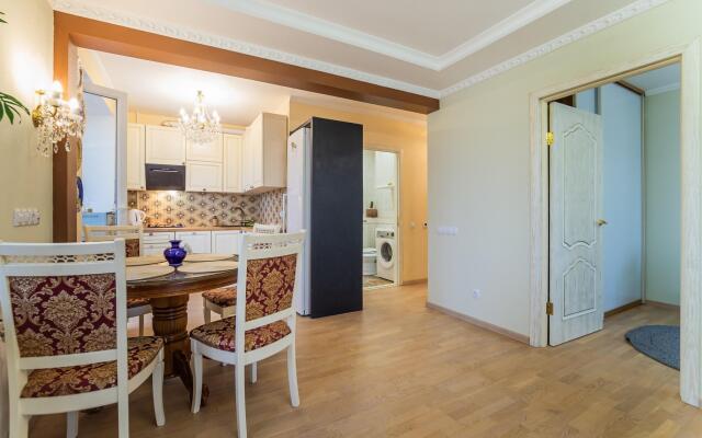 Два города на улице Трофимова 4Б