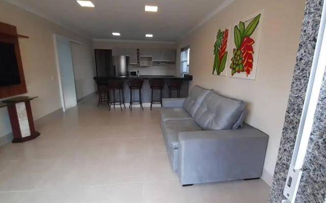 Apto.encantador 4 pessoas Praia das Toninhas Ubatuba