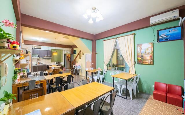 Moonlight Fengqing Homestay