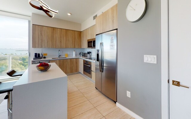 Design District Bay View Cielo Stays