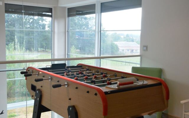 Luxurious Villa in Beauraing with Garden