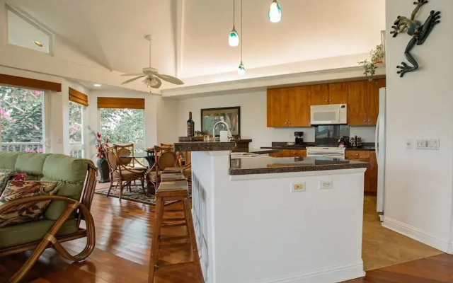 Villa of Kamalii by RedAwning