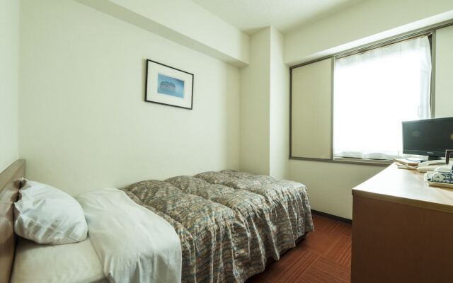 Isahaya Station Hotel