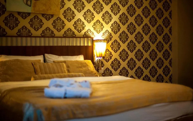 Noble Hotel