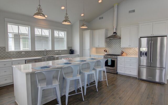 Cinnamon Shore- High Tide 243 HI