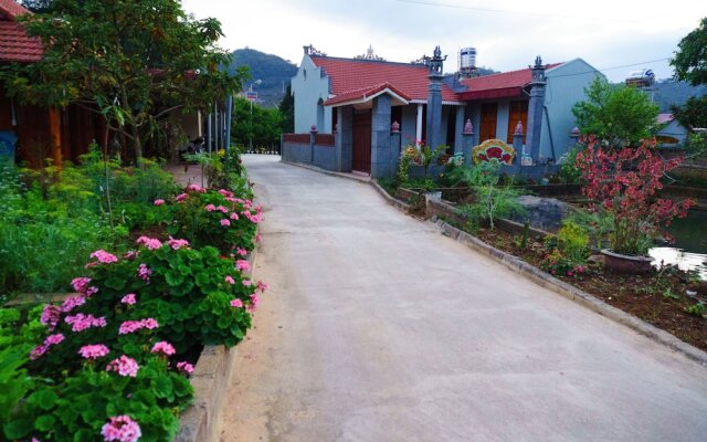 Sinh Thai Binh Hien Guesthouse - Hostel