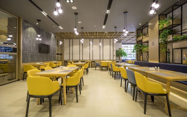 Atour Hotel Xiaoshan Peoples Square