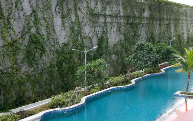 Comfy Studio Loft Connected To Mall At Icon Gresik Apartment