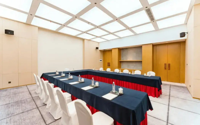 ShengSi Maison New Century Hotel