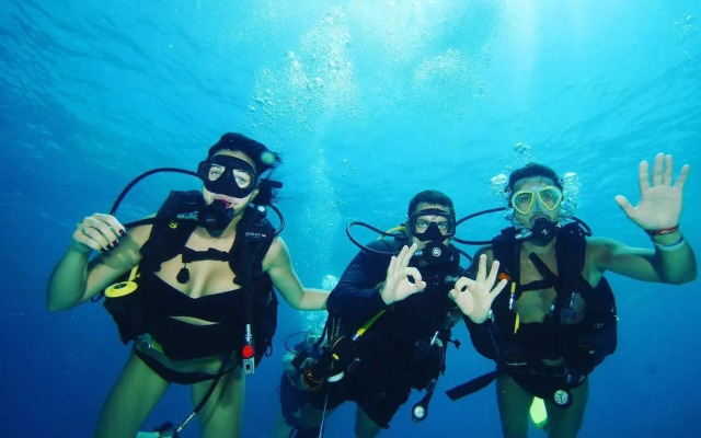 Casa Blanca Boutique & Organic