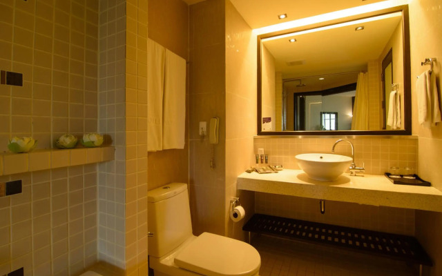 The Nouveau Chumphon Beach Resort & Golf