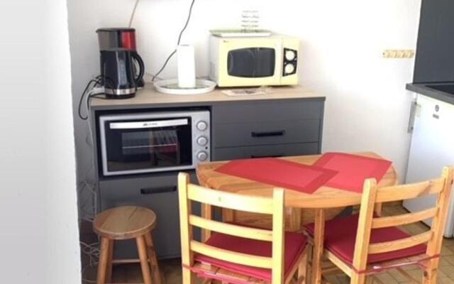 Appartement Balaruc-les-Bains, 1 pièce, 3 personnes - FR-1-503-113