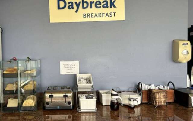 Days Inn by Wyndham San Diego-East/El Cajon