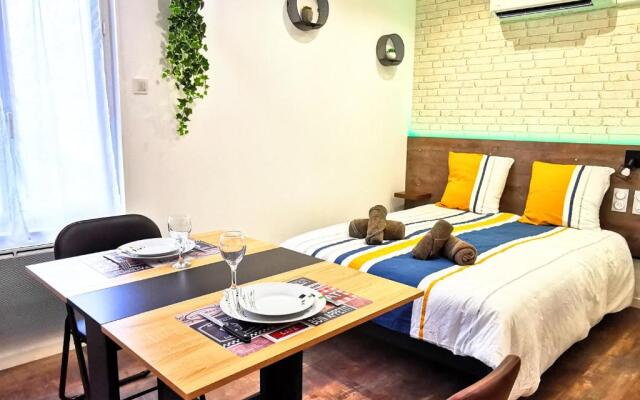 Skyline Residence "Smart-Concept" (Adults Only)