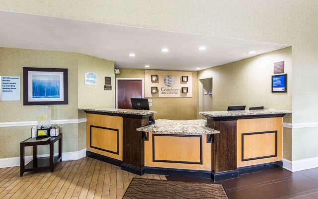 Comfort Inn & Suites Greenwood near University