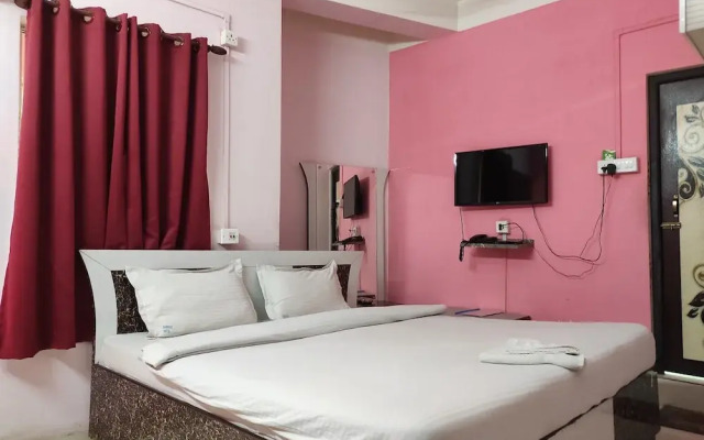 Sawkmie Hotel