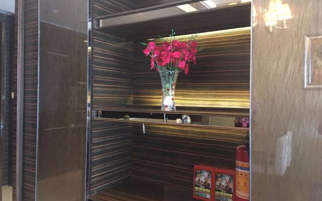 Poly World Trading Center Serviced Apartment