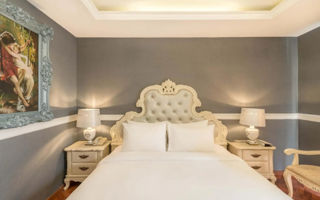 Me Saigon Boutique Hotel