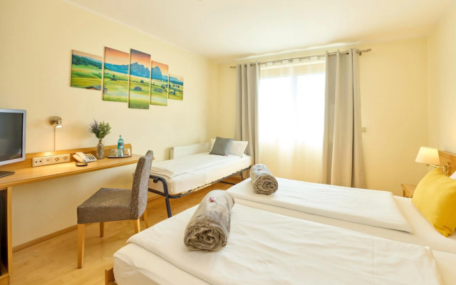Airport-Hotel Fortuna