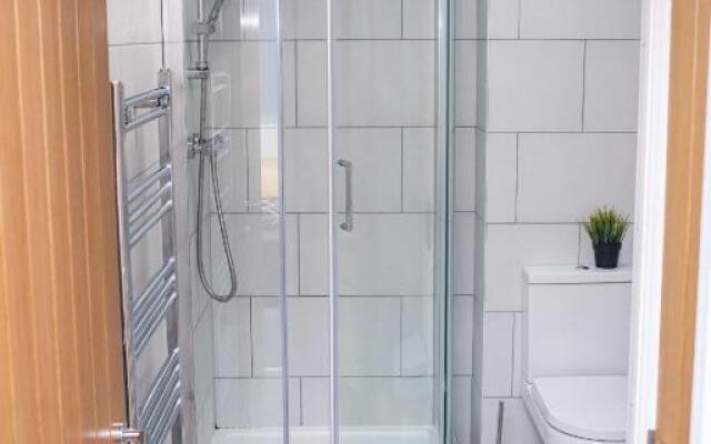 1 Bed House , Free Wifi,Free Parking,Leasure,Business