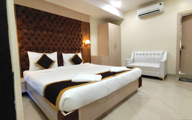 The Panash Hotel & Banquets