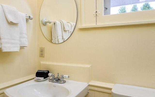 Cedar Crest Inn