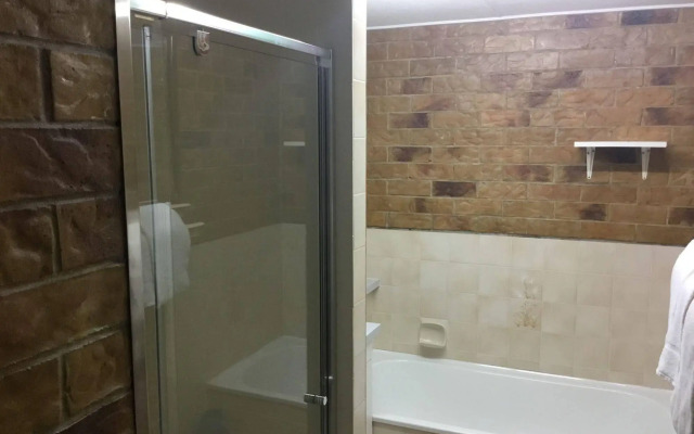 Bribie Waterways Motel