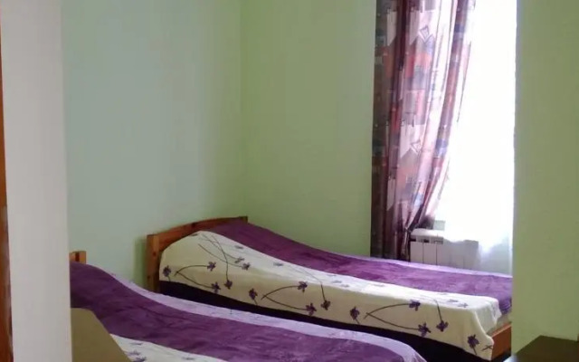 Alpic Guest House