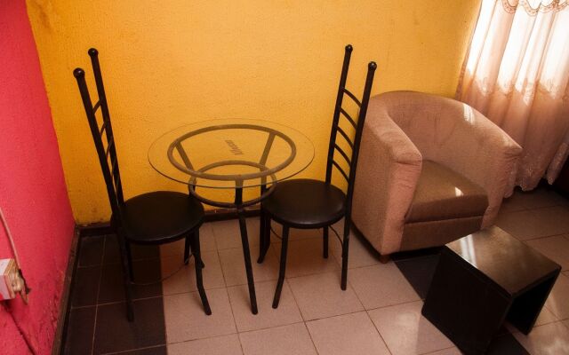 Alfoscar Hotel & Suites