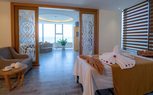 Muong Thanh Luxury Da Nang Hotel
