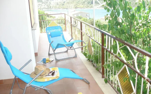 New And Completely Renovated Apartment 5-1