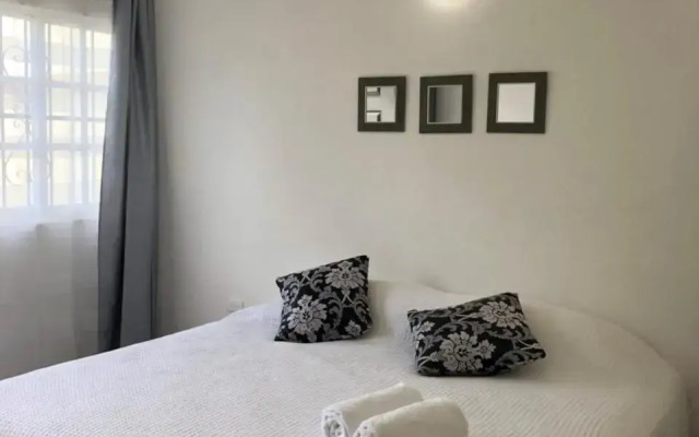 Vacation Rental - Standard Room at Casa Cocoa