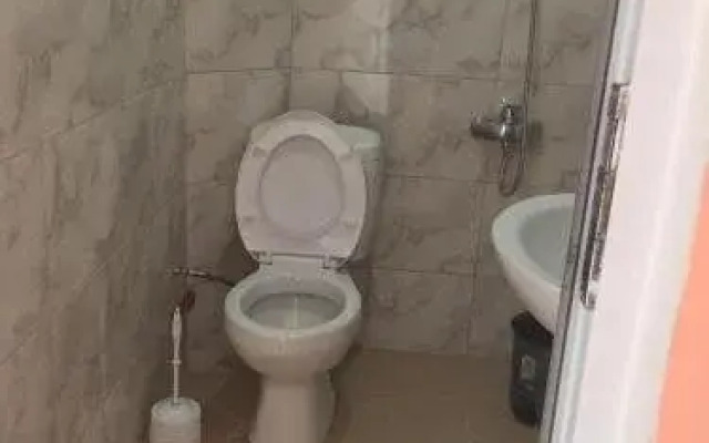 Semeinyi Otel V Kobuleti