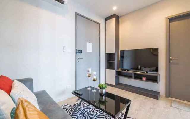 The Base Condo Pattaya by Supee