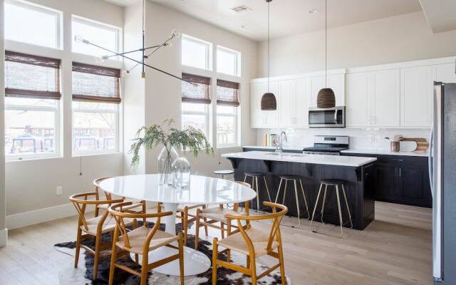 Bloomington Villas