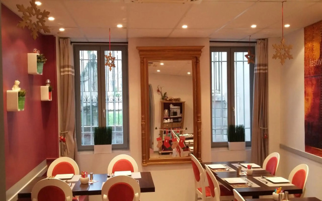 Hôtel Les Corps Saints