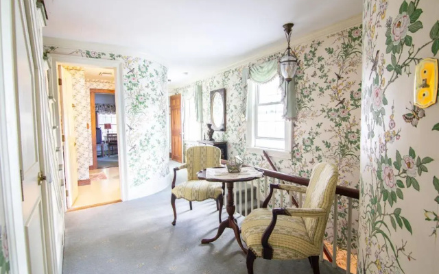 Aiken Manor B&B