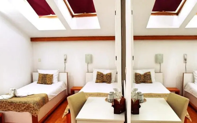 Hotel Safir