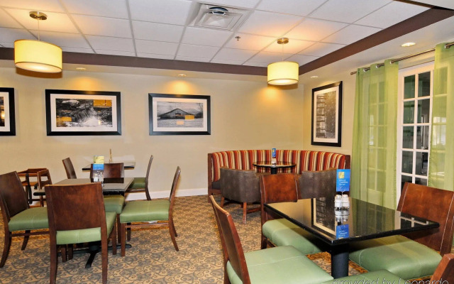 Holiday Inn Express Athens by IHG