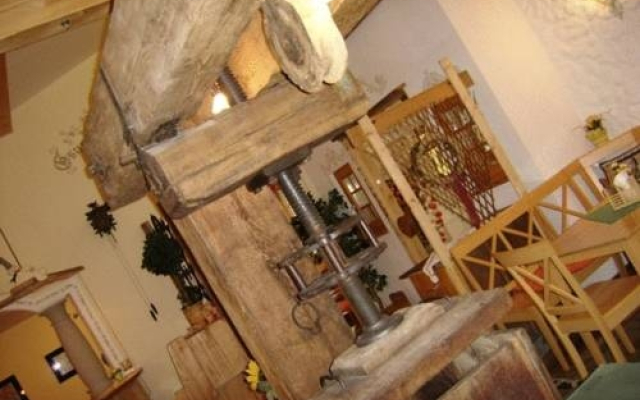 Gästehaus Hotel Pension & Heuriger Gmoana