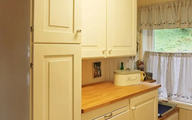 5 Person Holiday Home in Lonevag